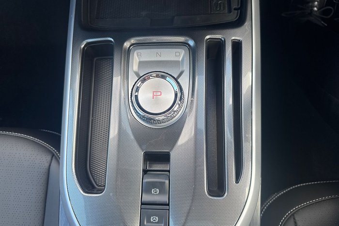 2025 GWM Haval Jolion Ultra Hybrid A02 Hamilton White (9C01)