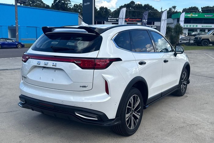 2025 GWM Haval Jolion Ultra Hybrid A02 Hamilton White (9C01)