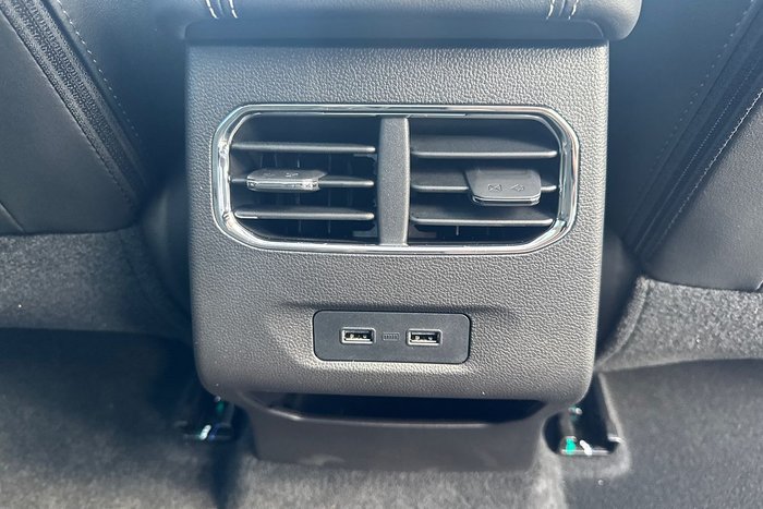 2025 GWM Haval Jolion Ultra Hybrid A02 Hamilton White (9C01)