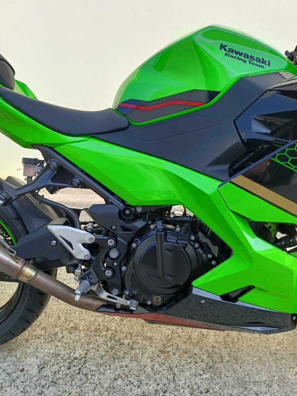 2022 Kawasaki NINJA 400 GREEN