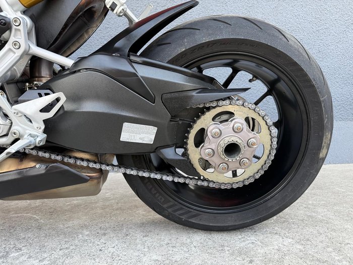 2022 Ducati Streetfighter V2 Streetfighter Red