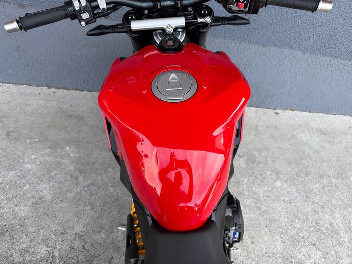 2022 Ducati Streetfighter V2 Streetfighter Red