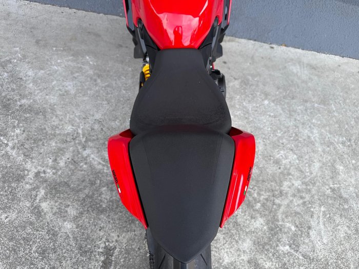 2022 Ducati Streetfighter V2 Streetfighter Red