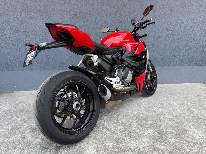 2022 Ducati Streetfighter V2 Streetfighter Red