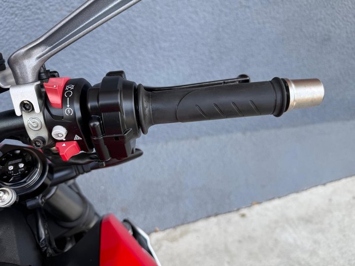 2022 Ducati Streetfighter V2 Streetfighter Red