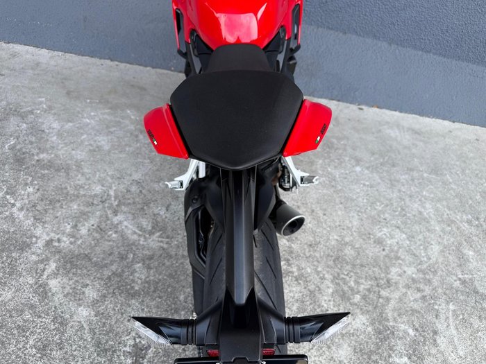 2022 Ducati Streetfighter V2 Streetfighter Red