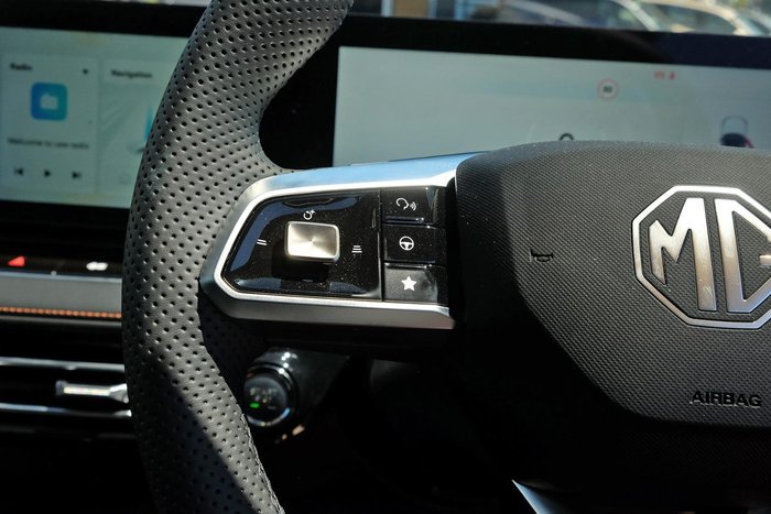 2025 MG HS Super Hybrid Excite