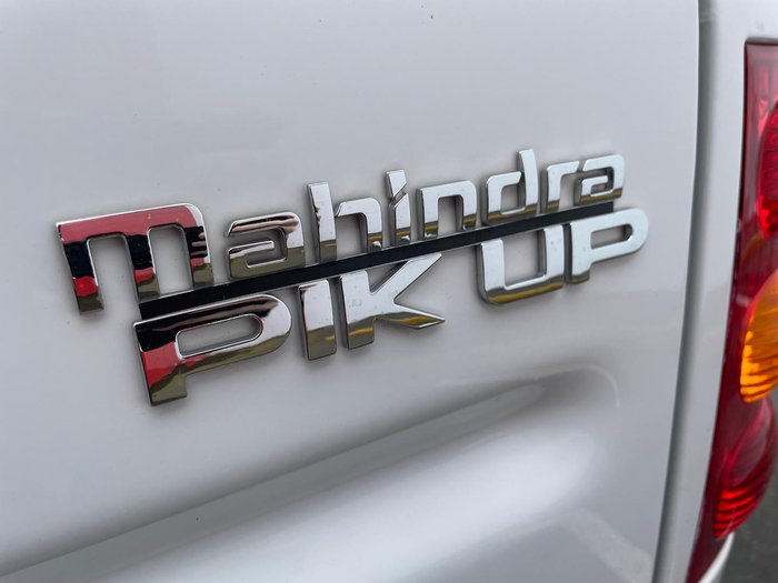 2023 Mahindra PIK-UP S11