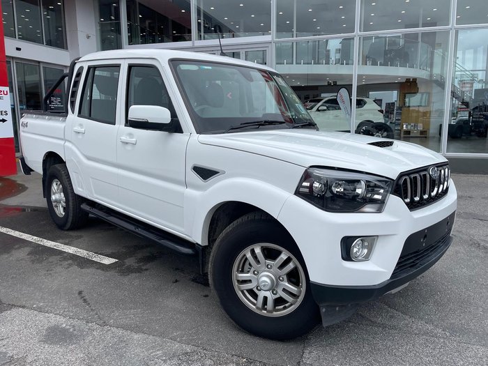 2023 Mahindra PIK-UP S11