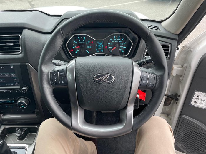 2023 Mahindra PIK-UP S11