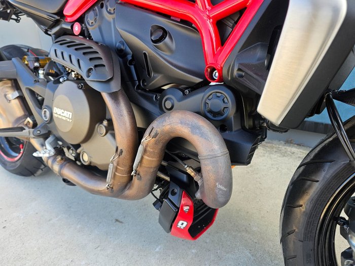 2014 DUCATI MONSTER 1200S Red