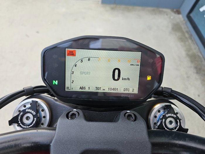 2014 DUCATI MONSTER 1200S Red
