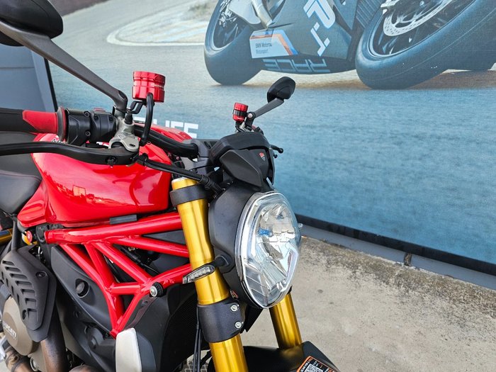 2014 DUCATI MONSTER 1200S Red