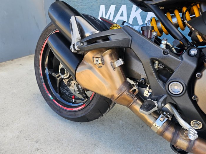 2014 DUCATI MONSTER 1200S Red