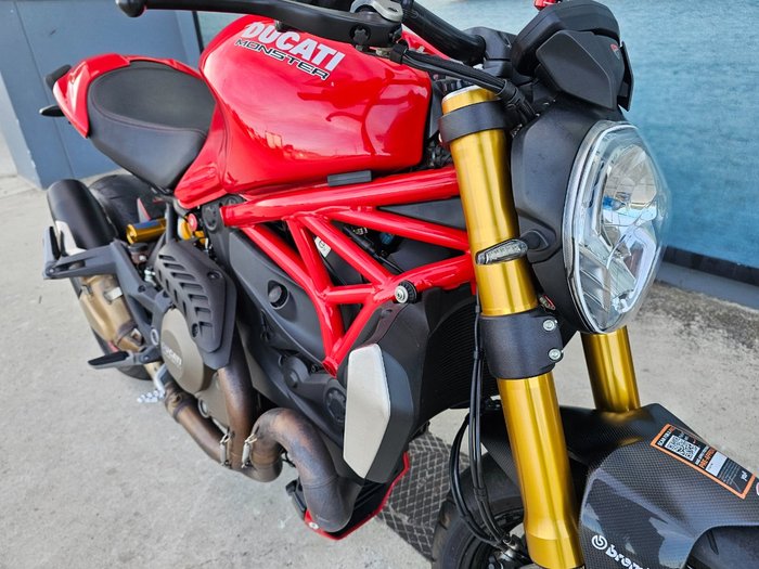 2014 DUCATI MONSTER 1200S Red