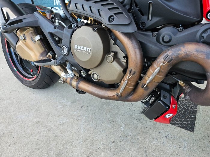 2014 DUCATI MONSTER 1200S Red
