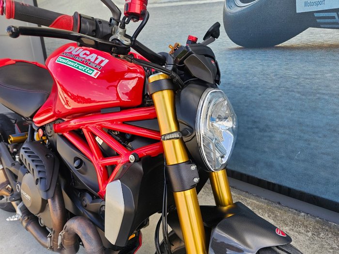2014 DUCATI MONSTER 1200S Red