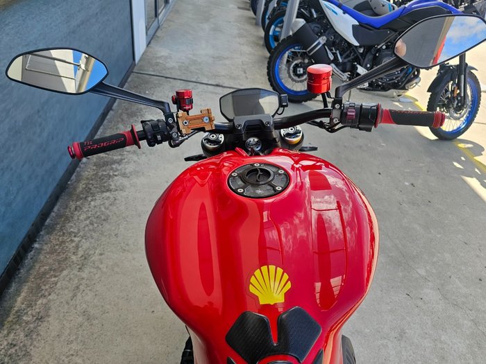 2014 DUCATI MONSTER 1200S Red