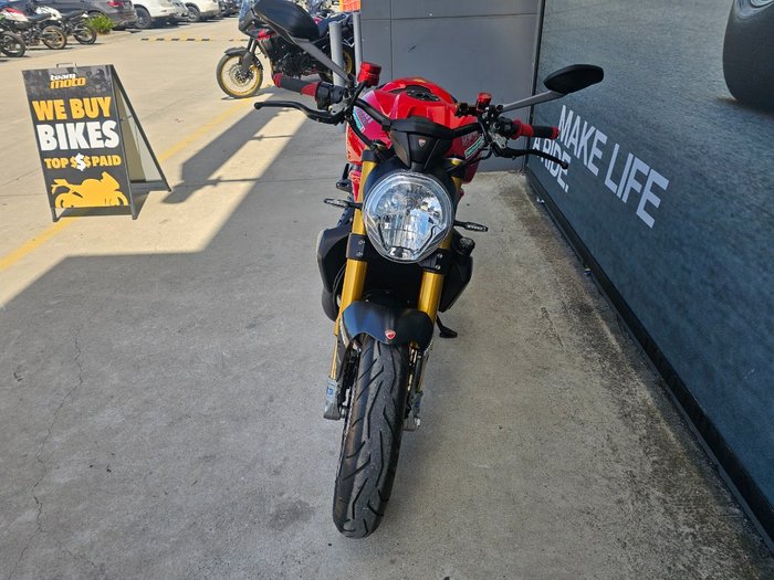 2014 DUCATI MONSTER 1200S Red