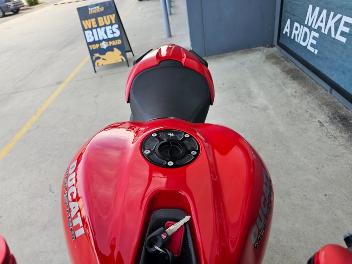 2014 DUCATI MONSTER 1200S Red