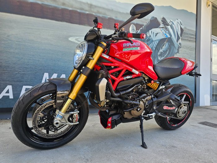 2014 DUCATI MONSTER 1200S Red