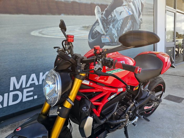 2014 DUCATI MONSTER 1200S Red
