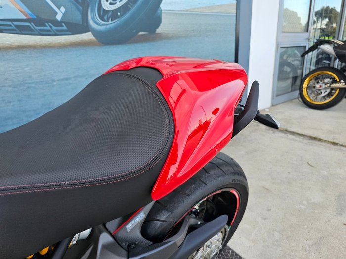 2014 DUCATI MONSTER 1200S Red