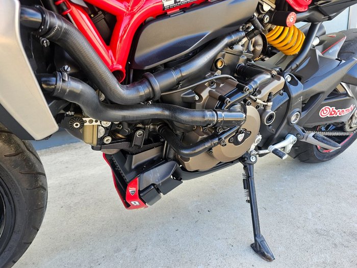 2014 DUCATI MONSTER 1200S Red