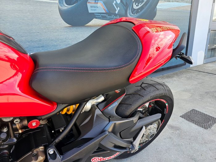 2014 DUCATI MONSTER 1200S Red