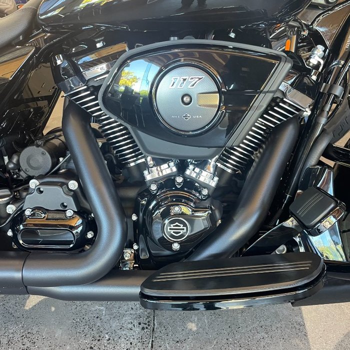 2025 Harley-davidson FLHX STREET GLIDE (117) Vivid Black