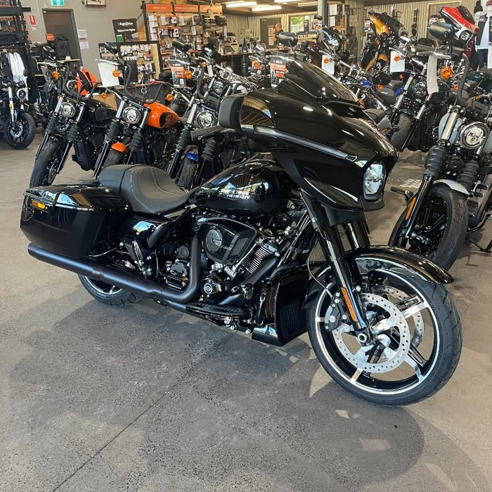 2025 Harley-davidson FLHX STREET GLIDE (117) Vivid Black