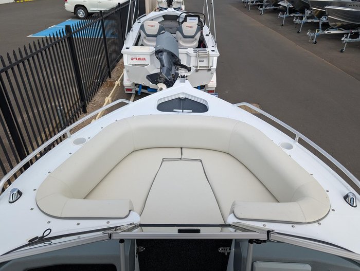 2026 QUINTREX 520 Cruiseabout Pro