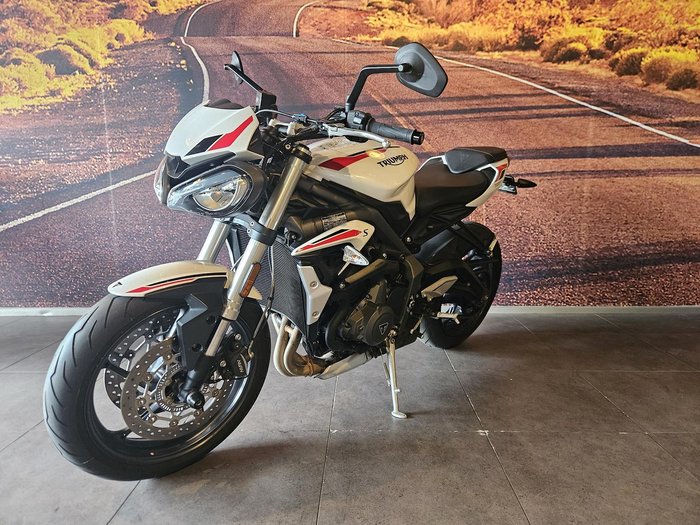 2022 Triumph Street Triple S 660 LAMS Street Triple White