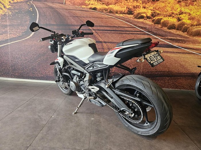 2022 Triumph Street Triple S 660 LAMS Street Triple White