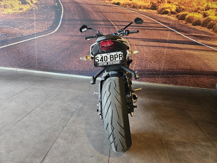 2022 Triumph Street Triple S 660 LAMS Street Triple White