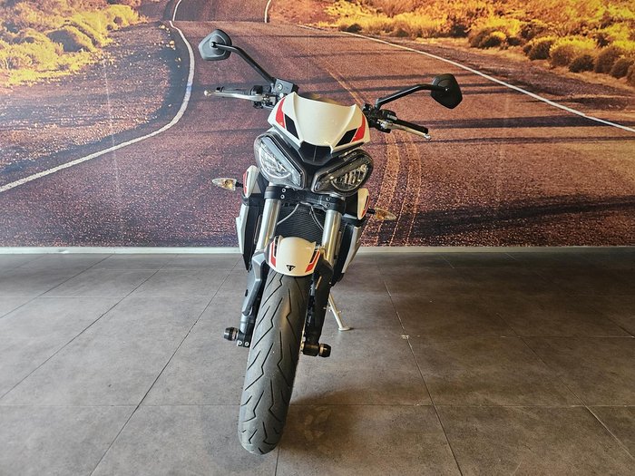 2022 Triumph Street Triple S 660 LAMS Street Triple White