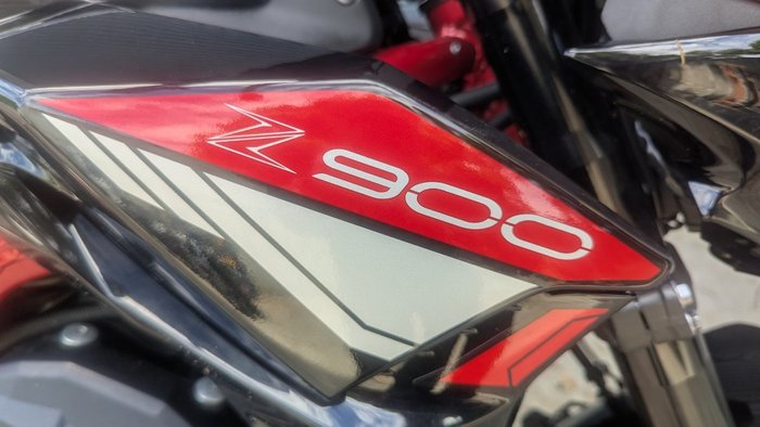 2024 Kawasaki Z900 (ZR900) Red