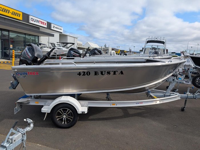 2025 QUINTREX 420 Busta