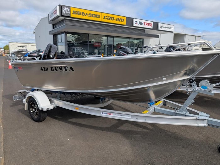 2025 QUINTREX 420 Busta