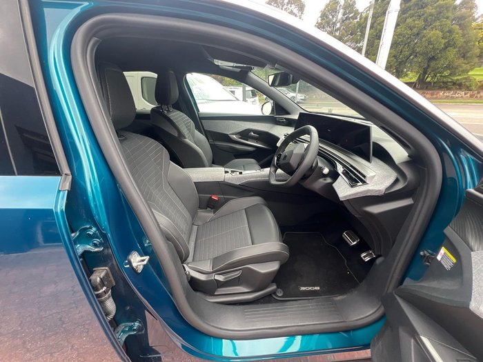 2024 Peugeot 3008 Allure Hybrid