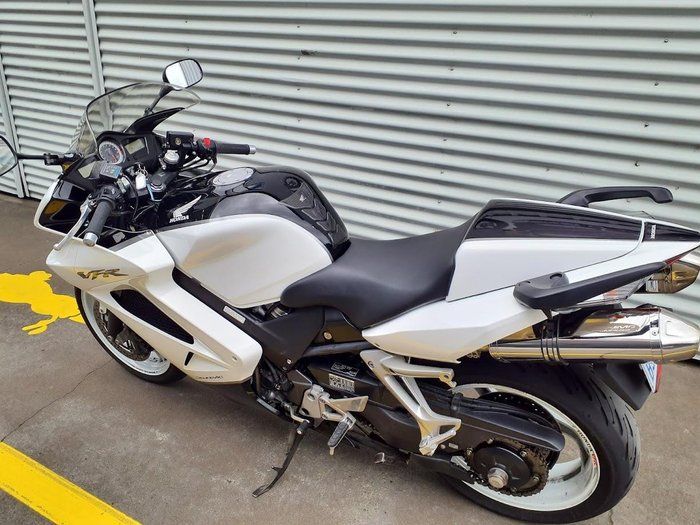 2011 Honda VFR800Fi VFR White