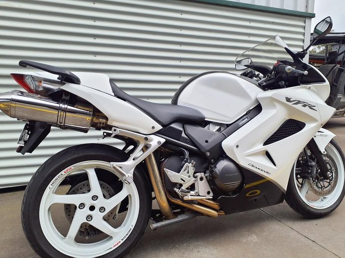 2011 Honda VFR800Fi VFR White