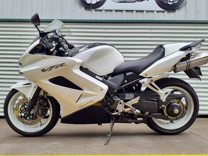 2011 Honda VFR800Fi VFR White