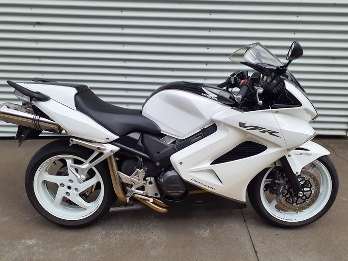 2011 Honda VFR800Fi VFR White