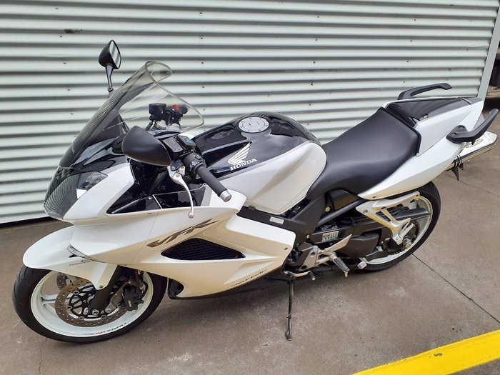 2011 Honda VFR800Fi VFR White