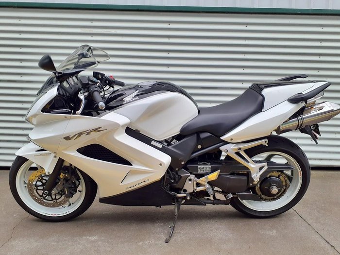 2011 Honda VFR800Fi VFR White