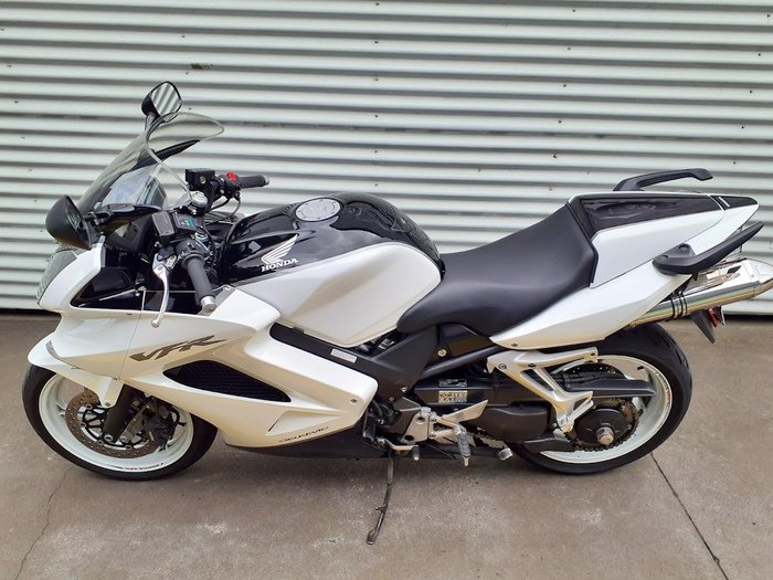 2011 Honda VFR800Fi VFR White