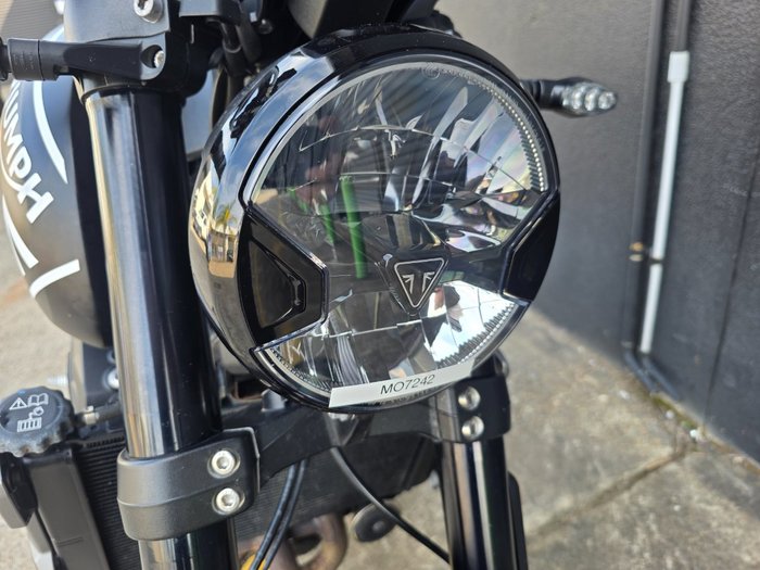2022 Triumph TRIDENT 660 BLACK