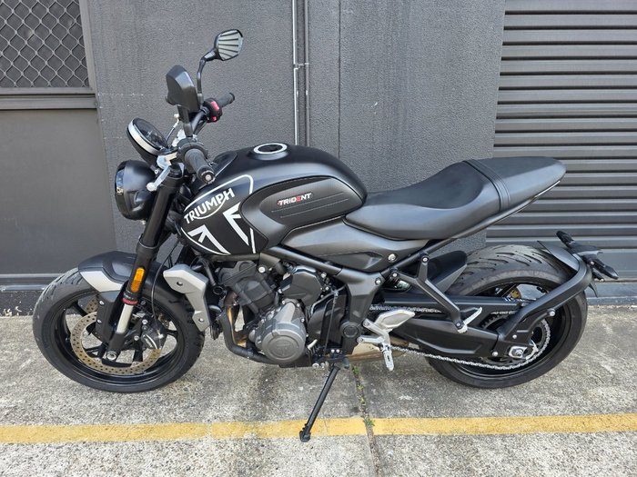 2022 Triumph TRIDENT 660 BLACK