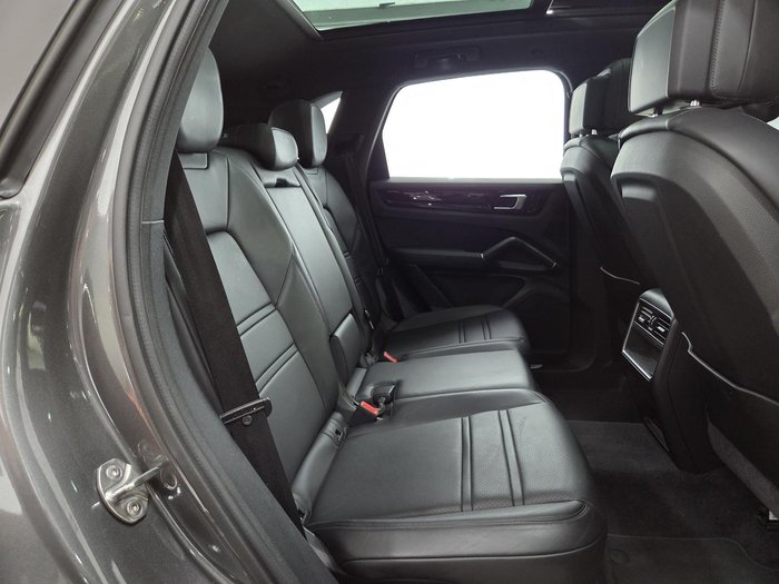 2021 Porsche Cayenne